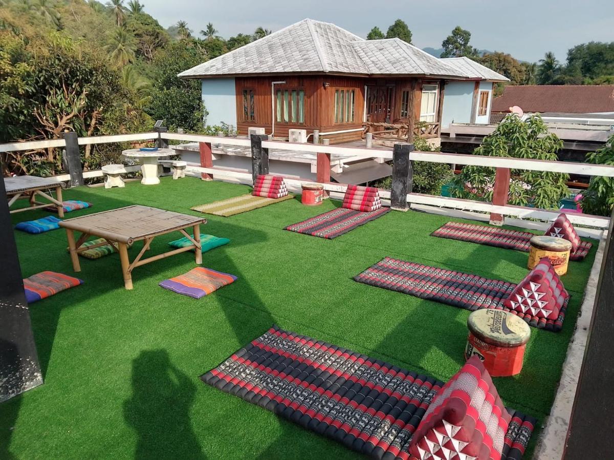 Billabong Hotel And Cafe Баан Тай Экстерьер фото